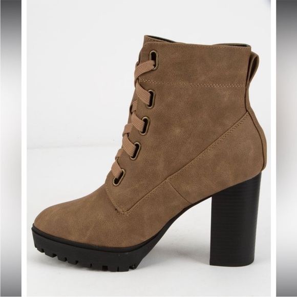 SODA Timeout Boot in Taupe - Picture 3 of 8